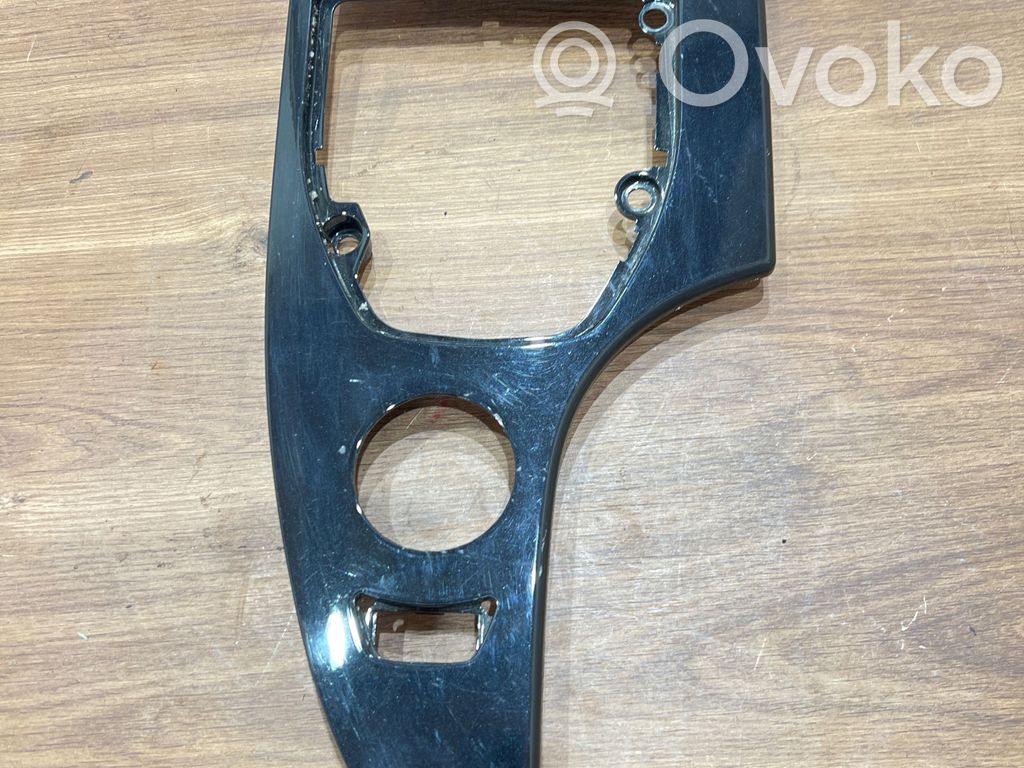 BMW 5 E60 E61 Rivestimento in plastica cornice della leva del cambio 