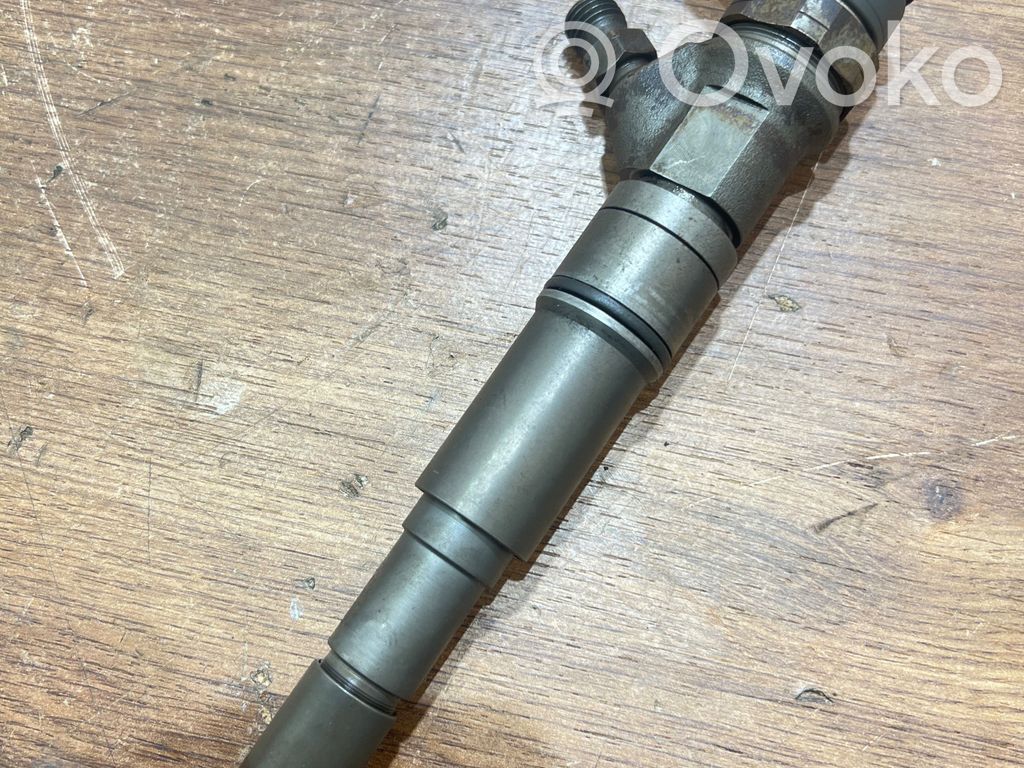 Fuel injector   7794435,0445110209
