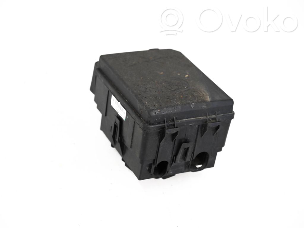 Opel Corsa E Saugiklių dėžė (komplektas) 