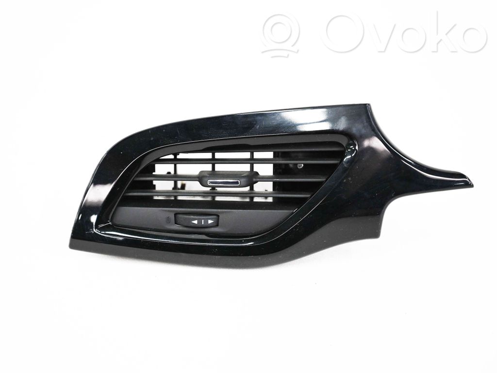 Opel Corsa E Centrinės oro grotelės 