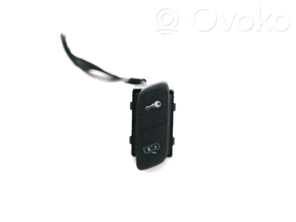 Volkswagen Polo Central locking switch button 