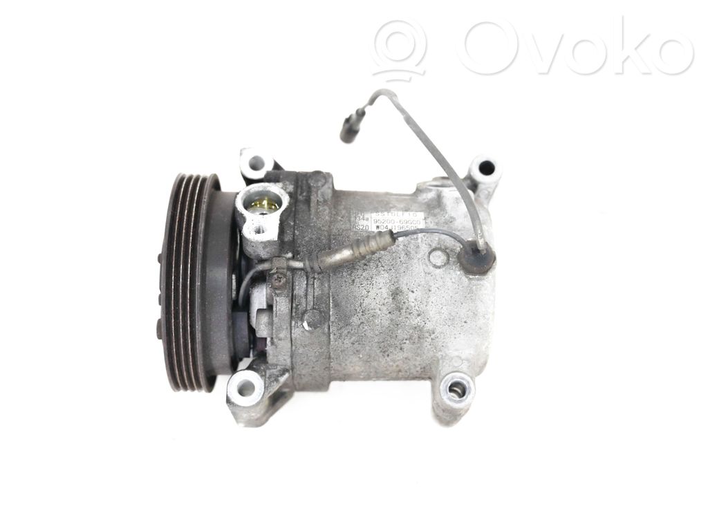 Kompresor / Sprężarka klimatyzacji A/C   9520069GC0,W04J196505