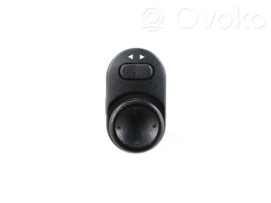 Suzuki Ignis Wing mirror switch 