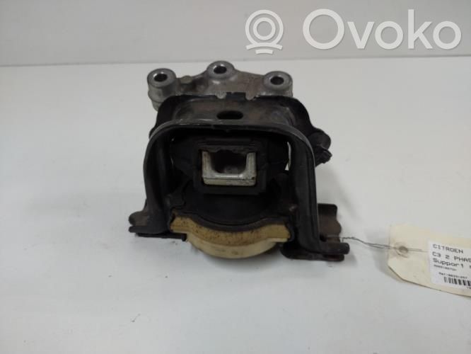 Citroen C3 Engine mounting bracket 