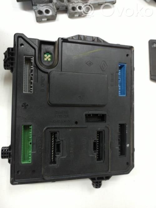 Renault Megane III Aizdedzes ECU komplekts 