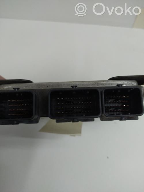 Peugeot 307 Engine control unit/module 