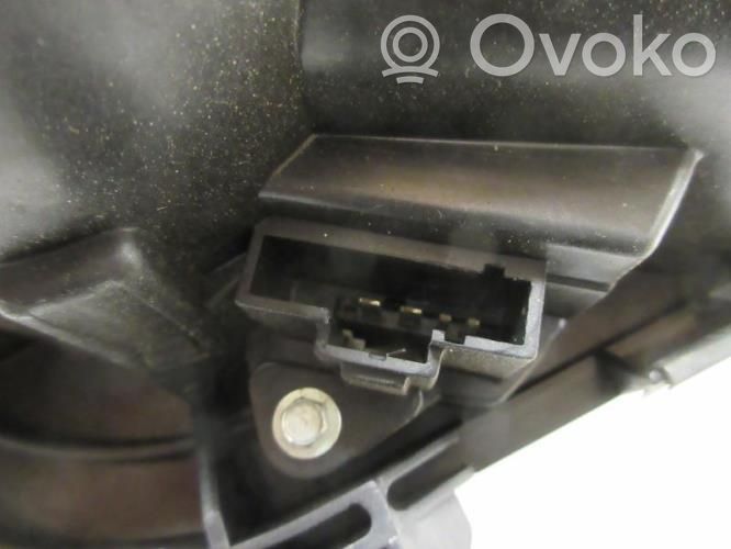 Lancia Ypsilon Etuoven puhaltimen moottori 