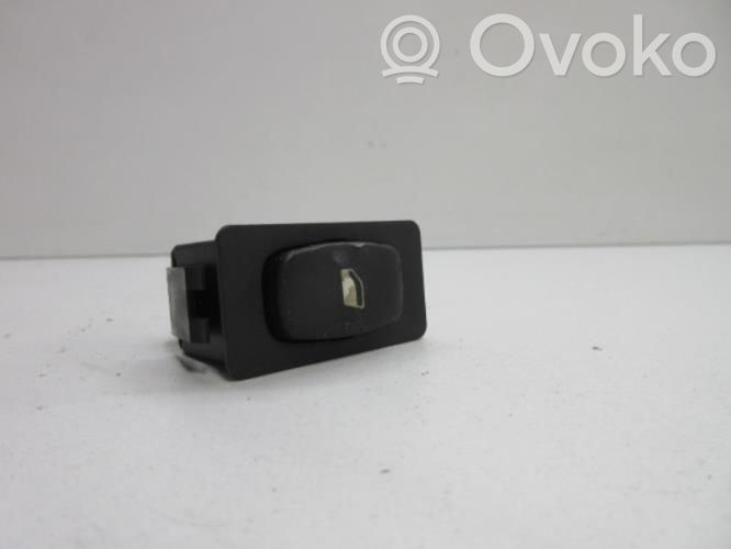 Peugeot 807 Rear door lock 