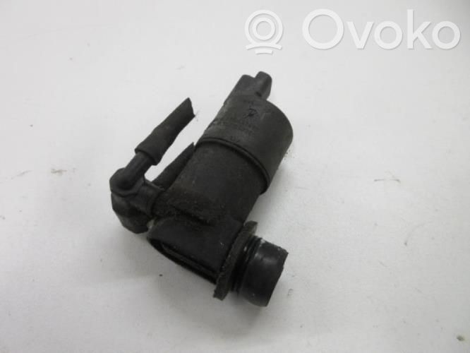 Windscreen/windshield washer pump   643475