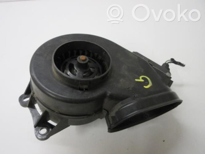 Citroen C8 Etuoven puhaltimen moottori 