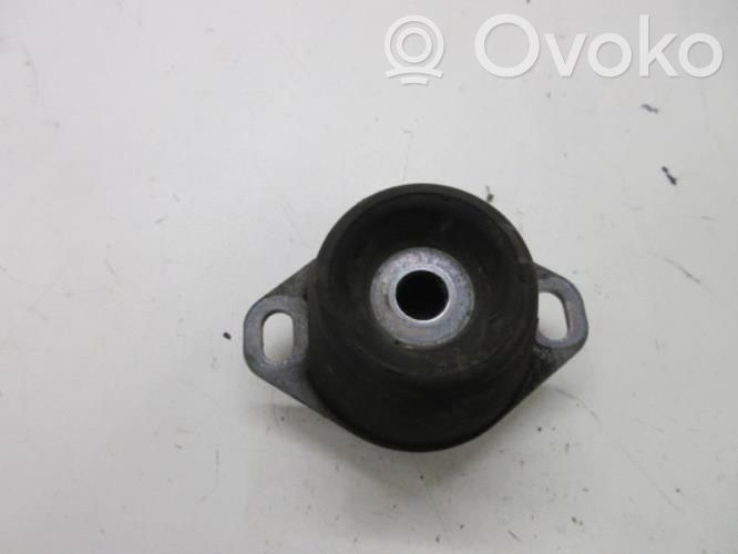 Peugeot 206 Gearbox mounting bracket 