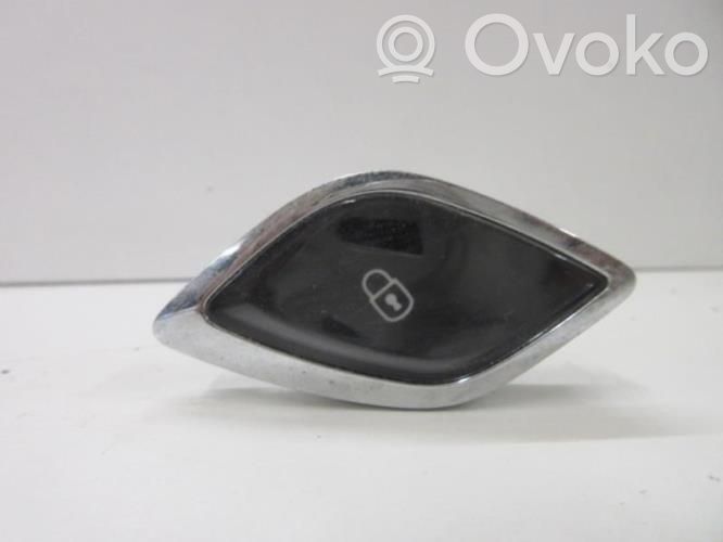 Citroen C3 Side middle window/glass 
