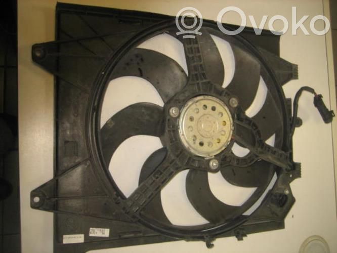 Fiat 500 Radiator cooling fan shroud 