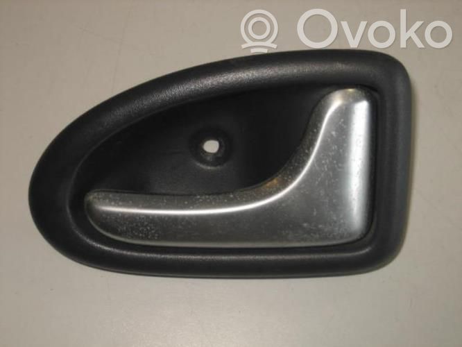 Renault Clio II Manecilla interna puerta trasera 