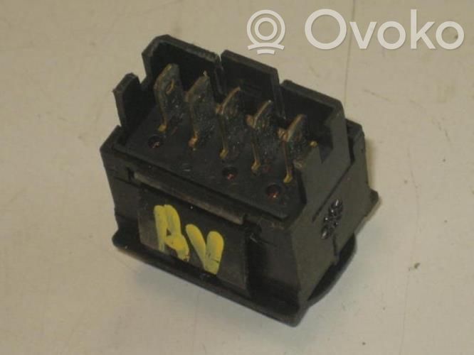 Sensor de la puerta delantera