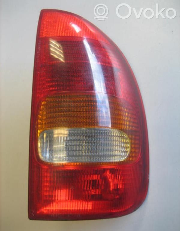 Rear/tail lights   90444810