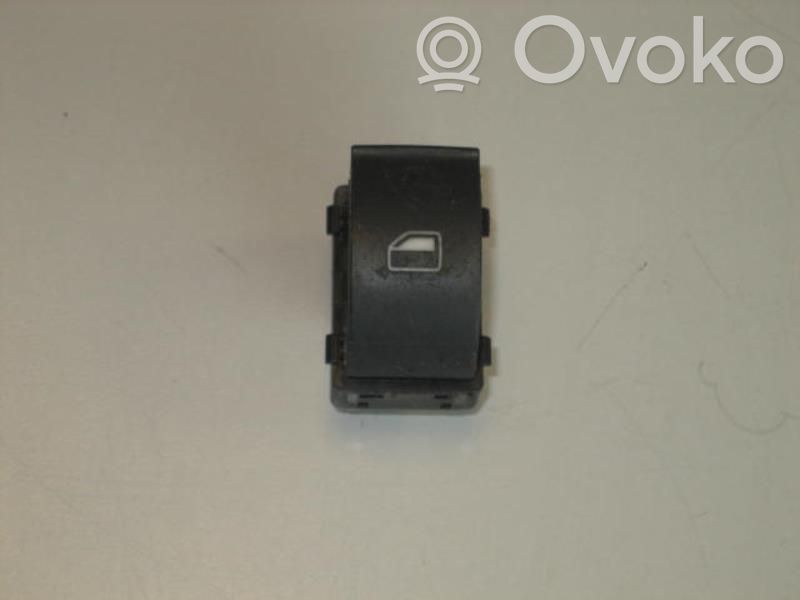 Audi A3 S3 8P Front door sensor 