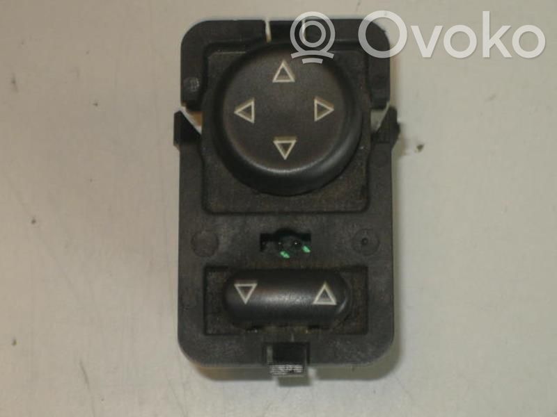 Peugeot 406 Wing mirror switch 
