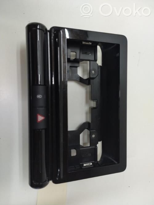 Citroen C3 Radio/GPS head unit trim 
