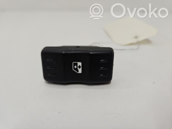 Dacia Logan I Front door sensor 