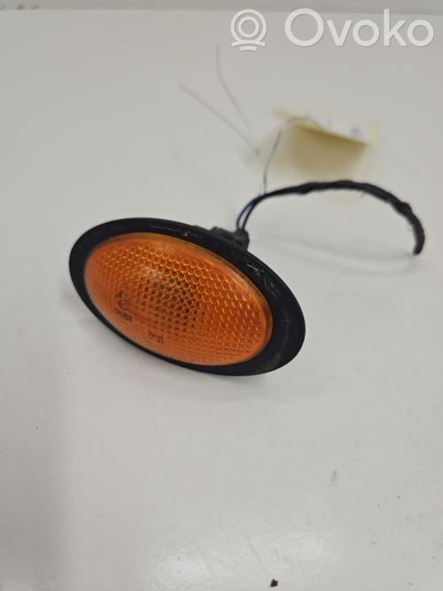 Ford Fiesta Front fender indicator light 