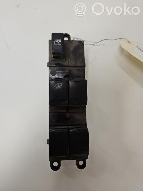 Nissan Note (E11) Front door sensor 