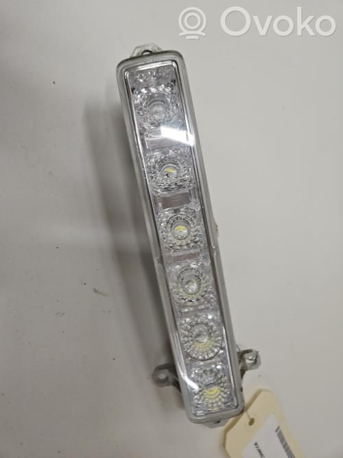 Headlight part   9677409380
