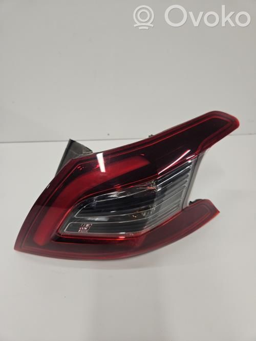 Peugeot 308 Aizmugurējais lukturis virsbūvē 