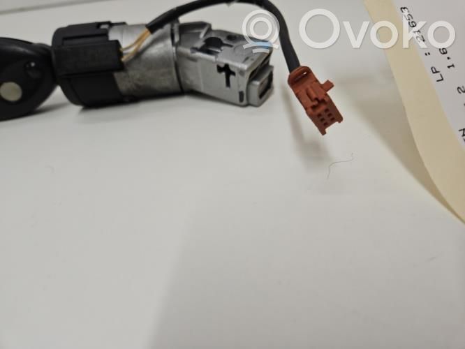 Užvedimo spynelė   00004162FE
