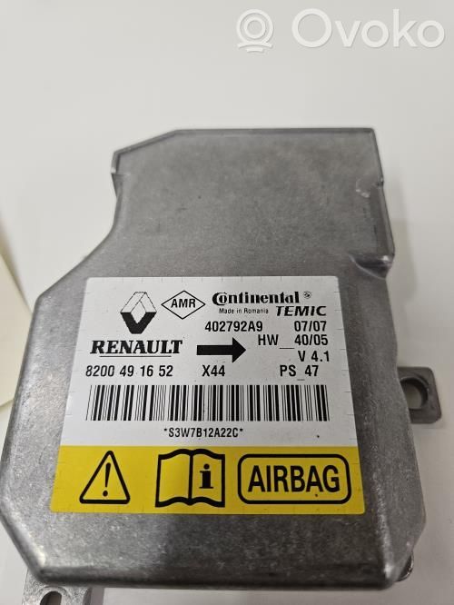Renault Twingo II Sterownik / Moduł Airbag 