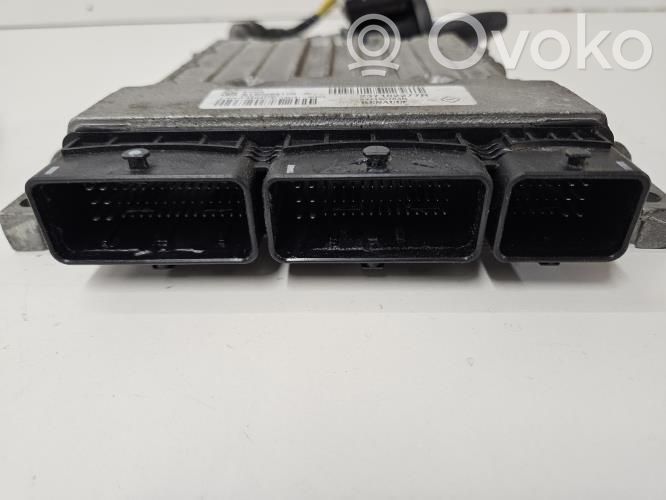 Dacia Duster Engine ECU kit and lock set 