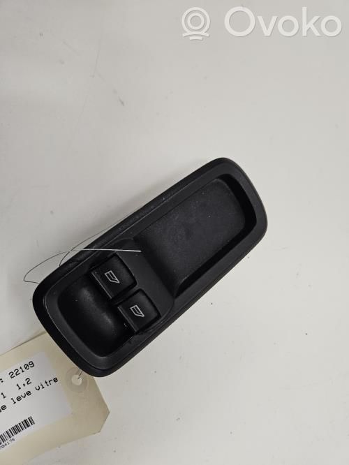 Sensor de la puerta delantera   1547736