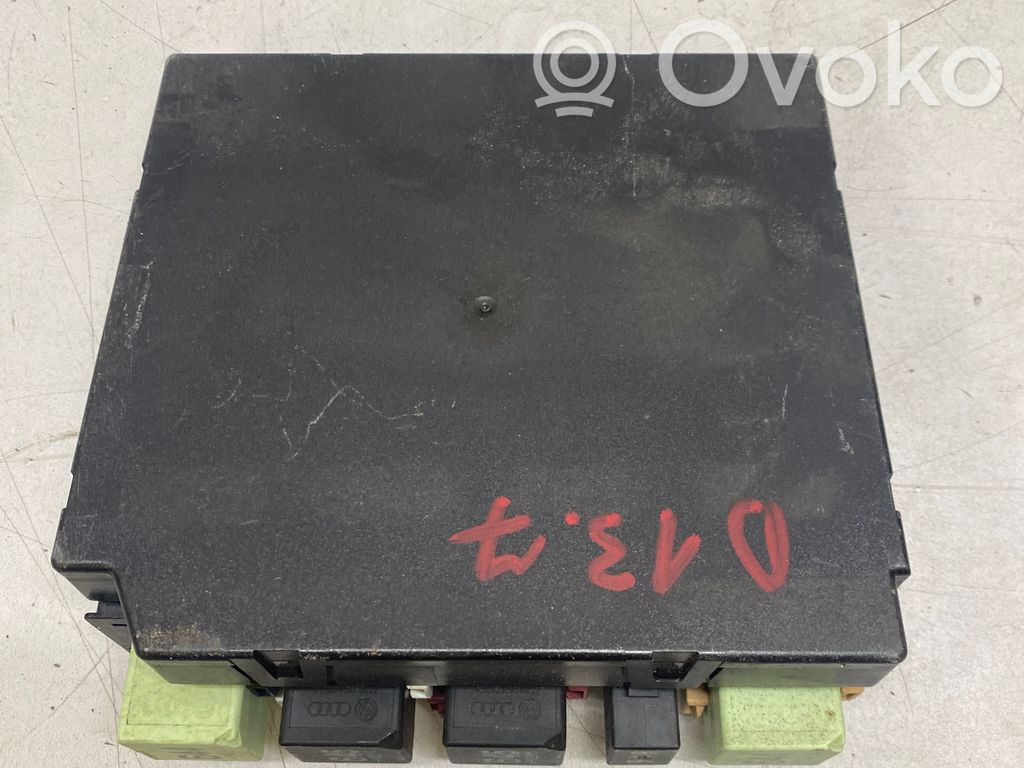 Skoda Octavia Mk4 Comfort/convenience module 