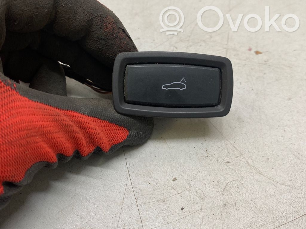 Porsche Cayenne (92A) Tailgate/trunk/boot open switch 