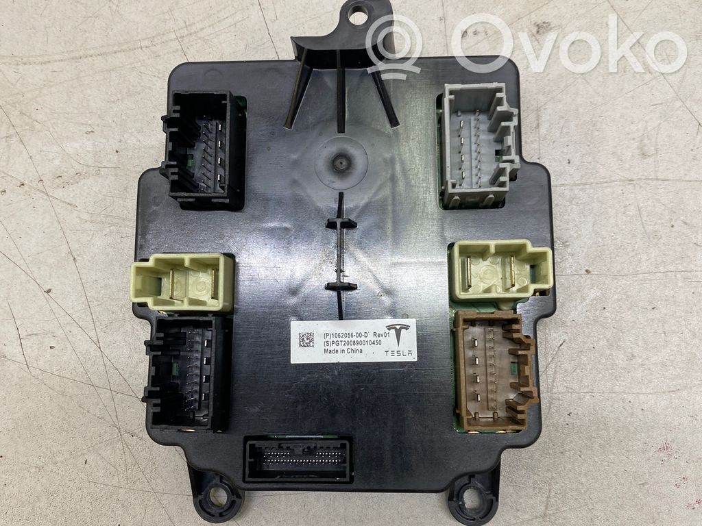 Tesla Model X Door control unit/module 