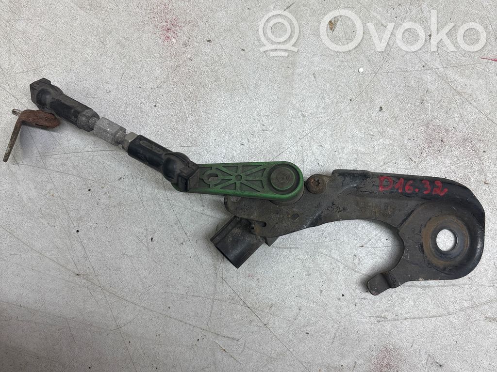 Audi A7 S7 4G Rear air suspension level height sensor 