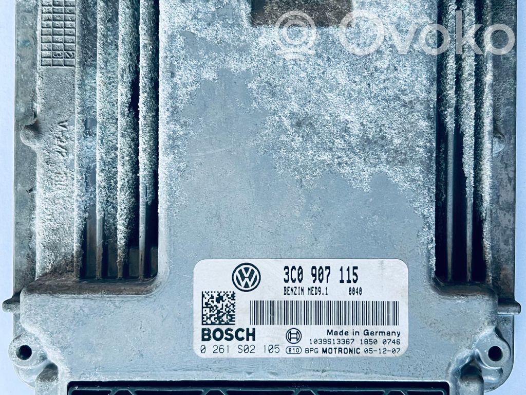 Volkswagen PASSAT B6 Engine control unit/module 