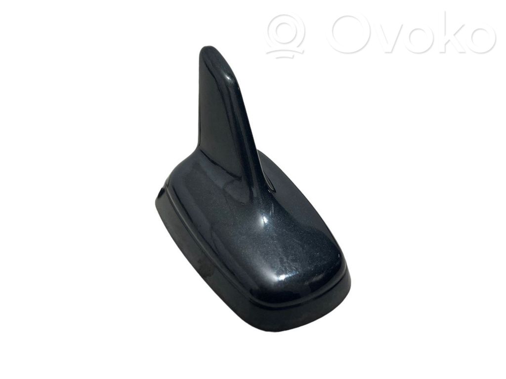 Audi A4 S4 B8 8K GPS-pystyantenni 