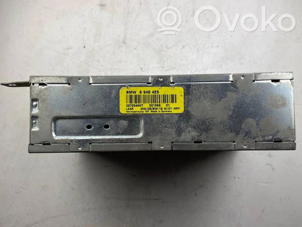BMW 7 E38 Sound amplifier 
