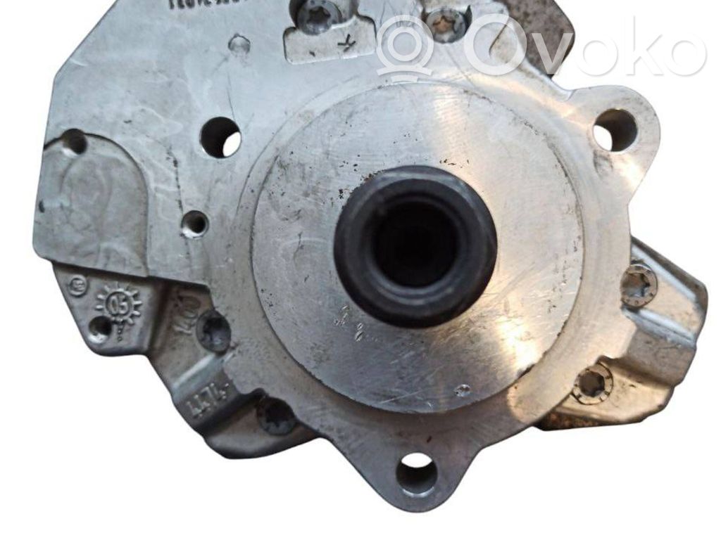 BMW X5 E70 Fuel injection high pressure pump 