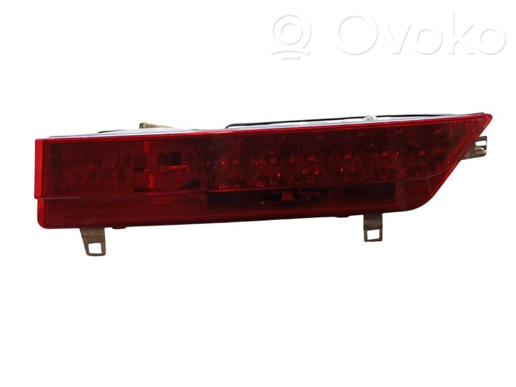 BMW 7 E65 E66 Aizmugurējais lukturis pārsegā 