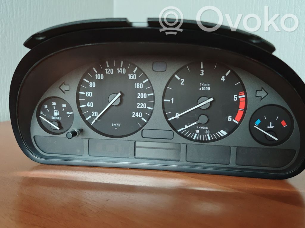 BMW 5 E39 Speedometer (instrument cluster) 