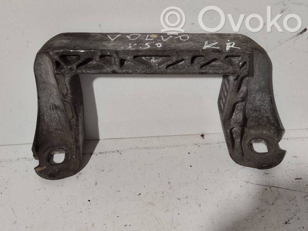 Volvo V50 Engine mounting bracket 