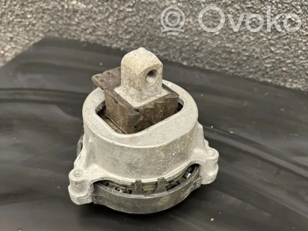 BMW X3 G01 Engine mount bracket 