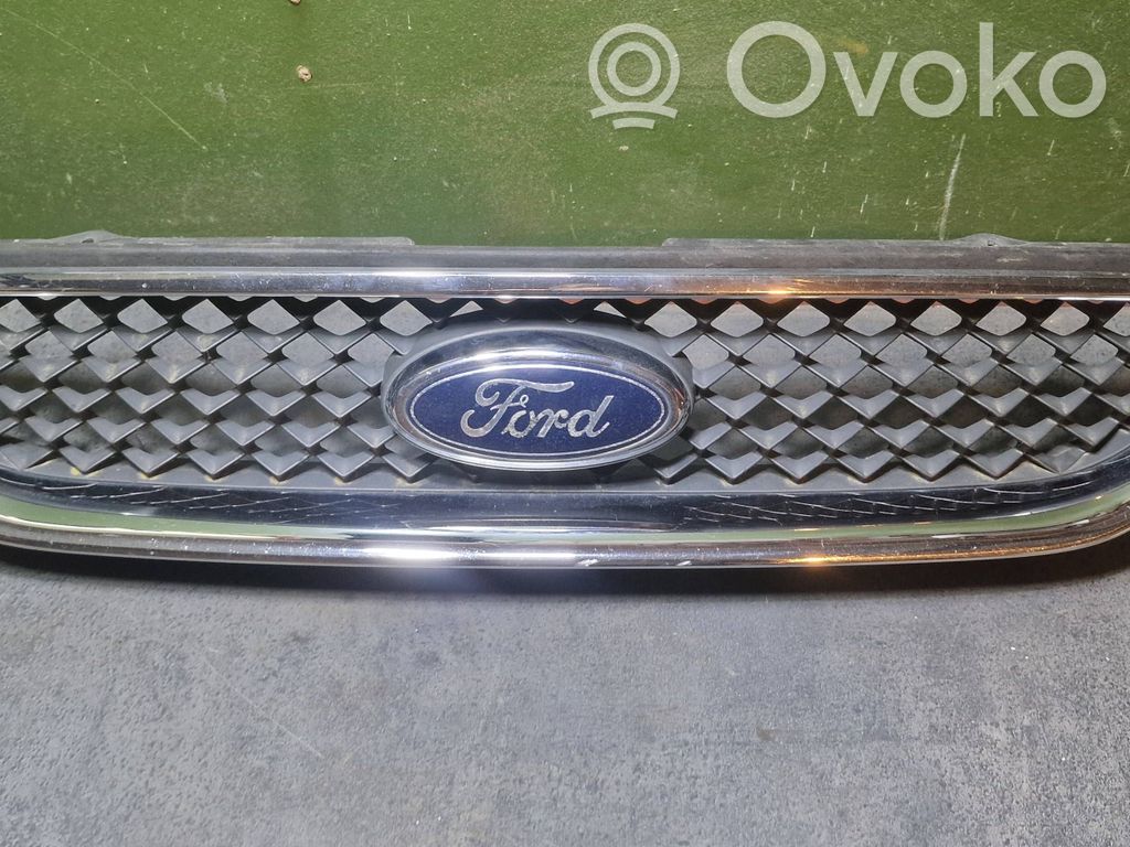 Front grill   6M218B271B