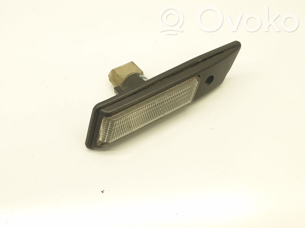 Front fender indicator light   13780149,9405075