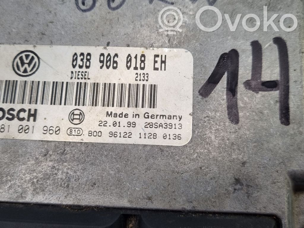 Volkswagen PASSAT B5 Engine control unit/module 