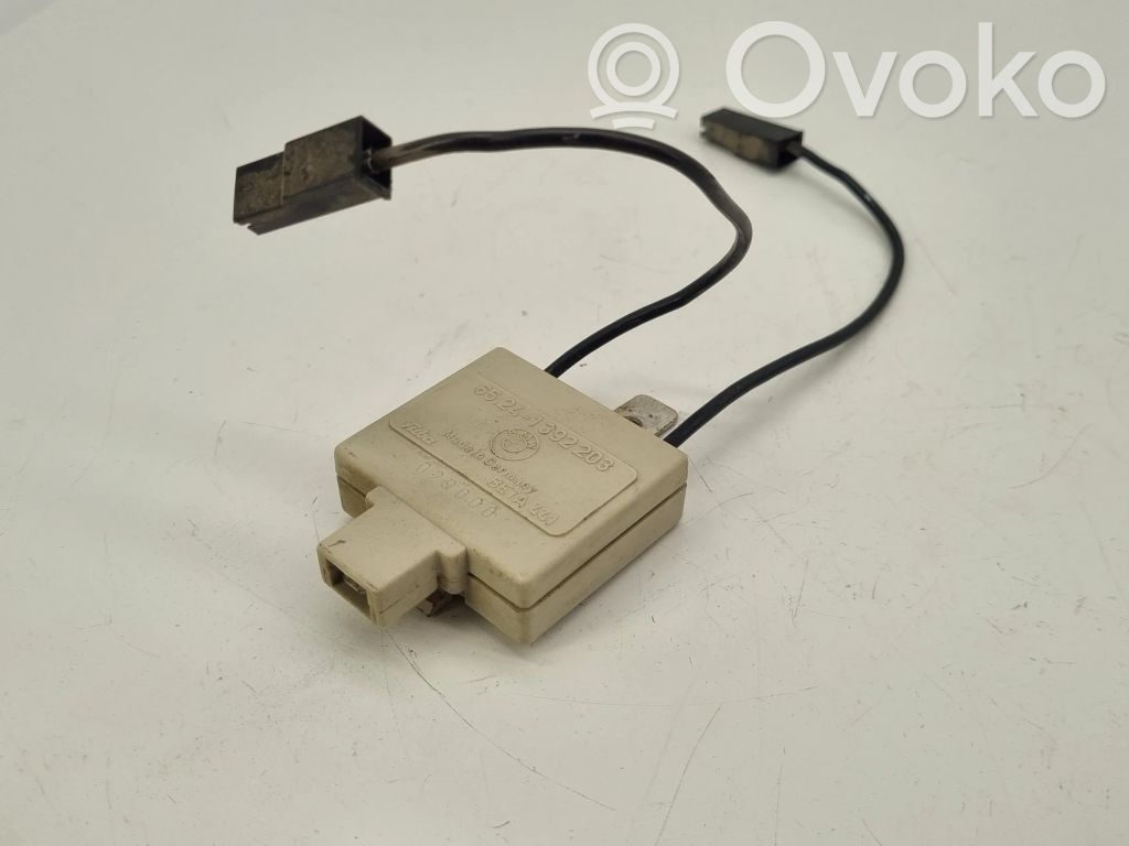 BMW 5 E34 Aerial antenna amplifier 