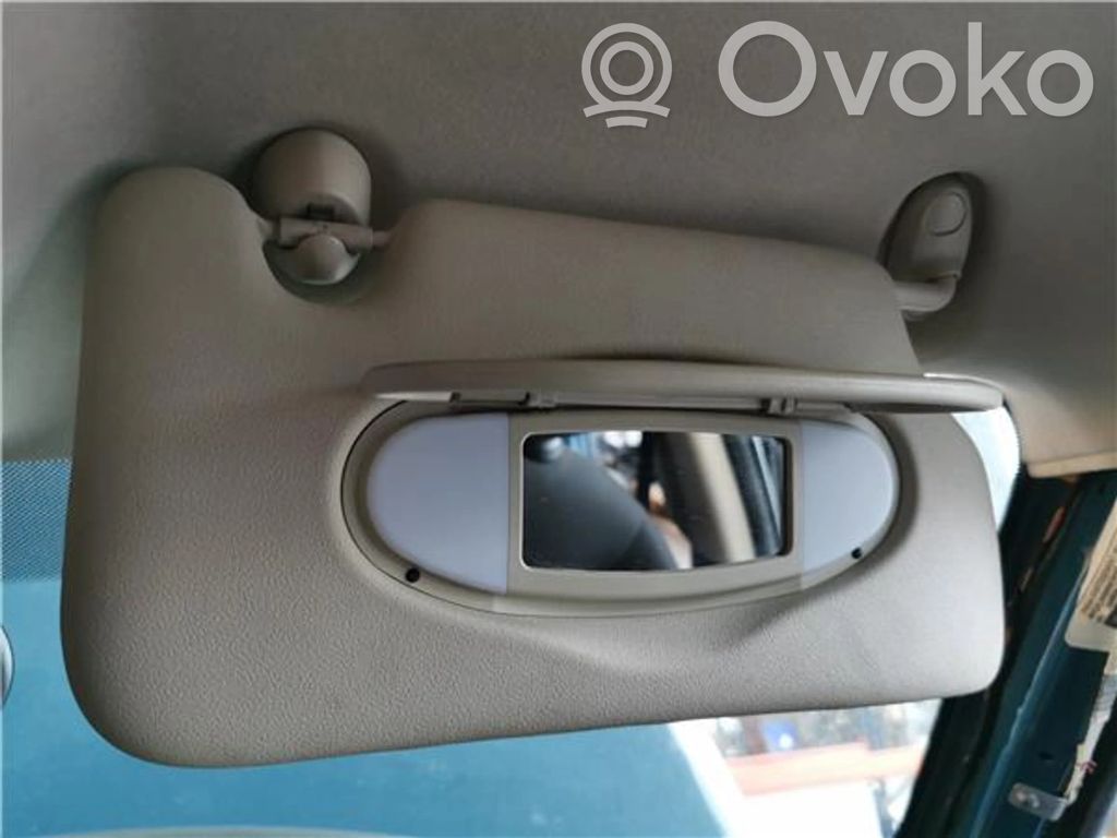 Sun visor