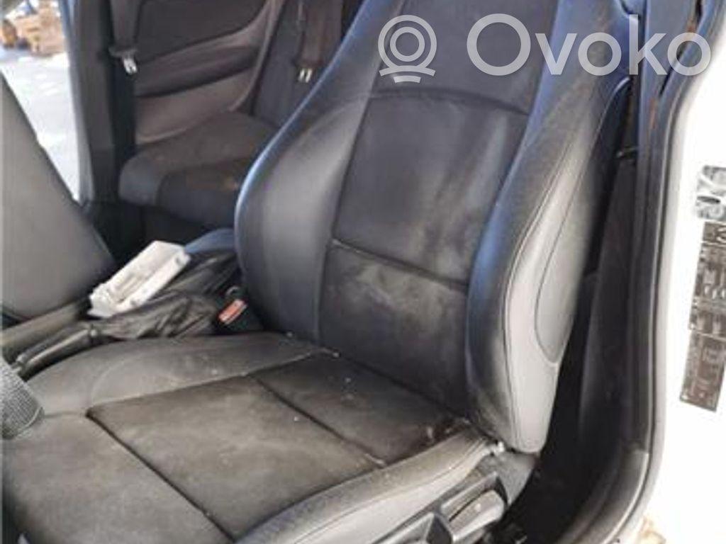 Front driver seat   52100032505